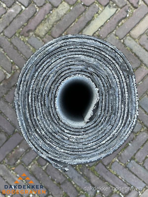 Rol EPDM dakbedekking materiaal voor plat dak in Bodegraven