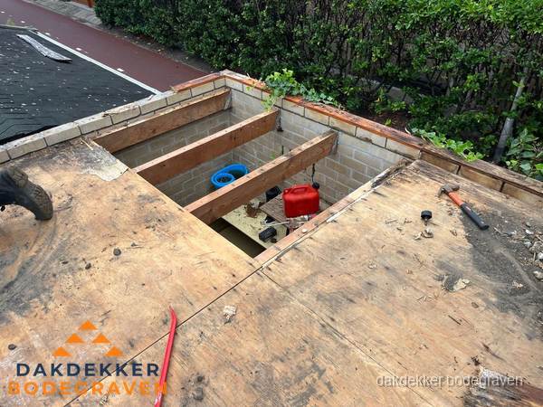 Plat dak vervangen met open constructie in Bodegraven Plat dak vervangen met open constructie in Bodegraven