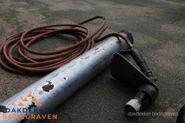 Dakdekker gasbrander en gereedschap voor spoedklus in Bodegraven Dakdekker gasbrander en gereedschap voor spoedklus in Bodegraven